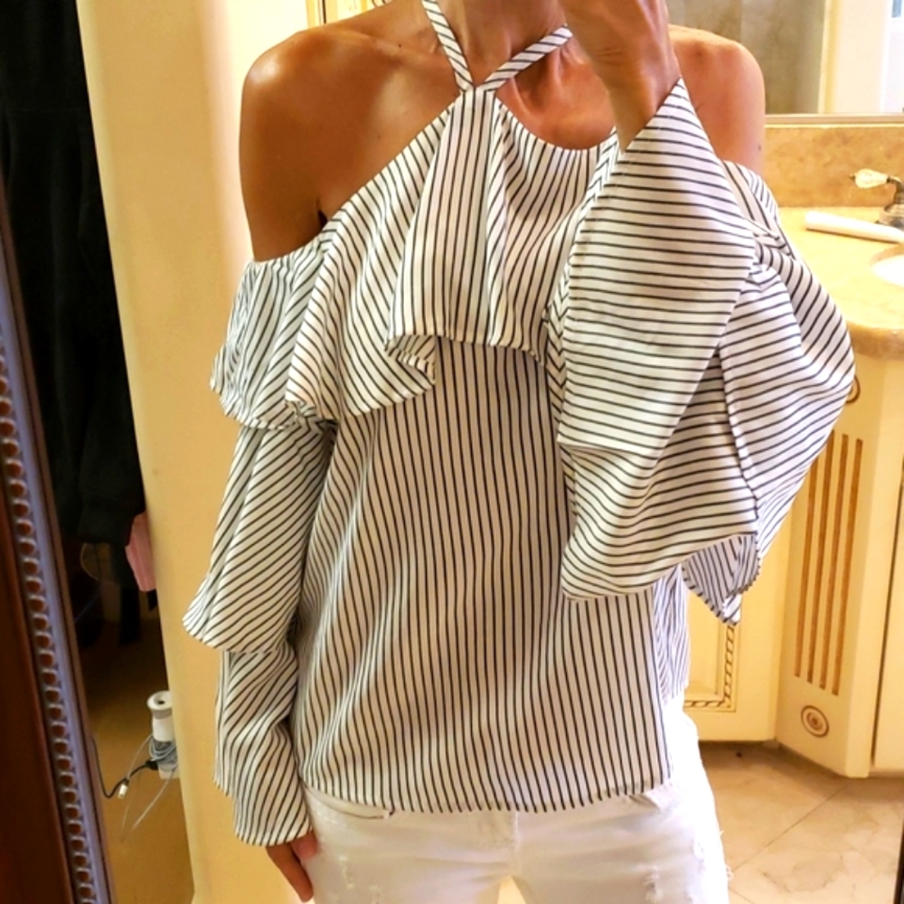Express flouncy striped cold-shoulder blouse, XS - Picture 7 of 16